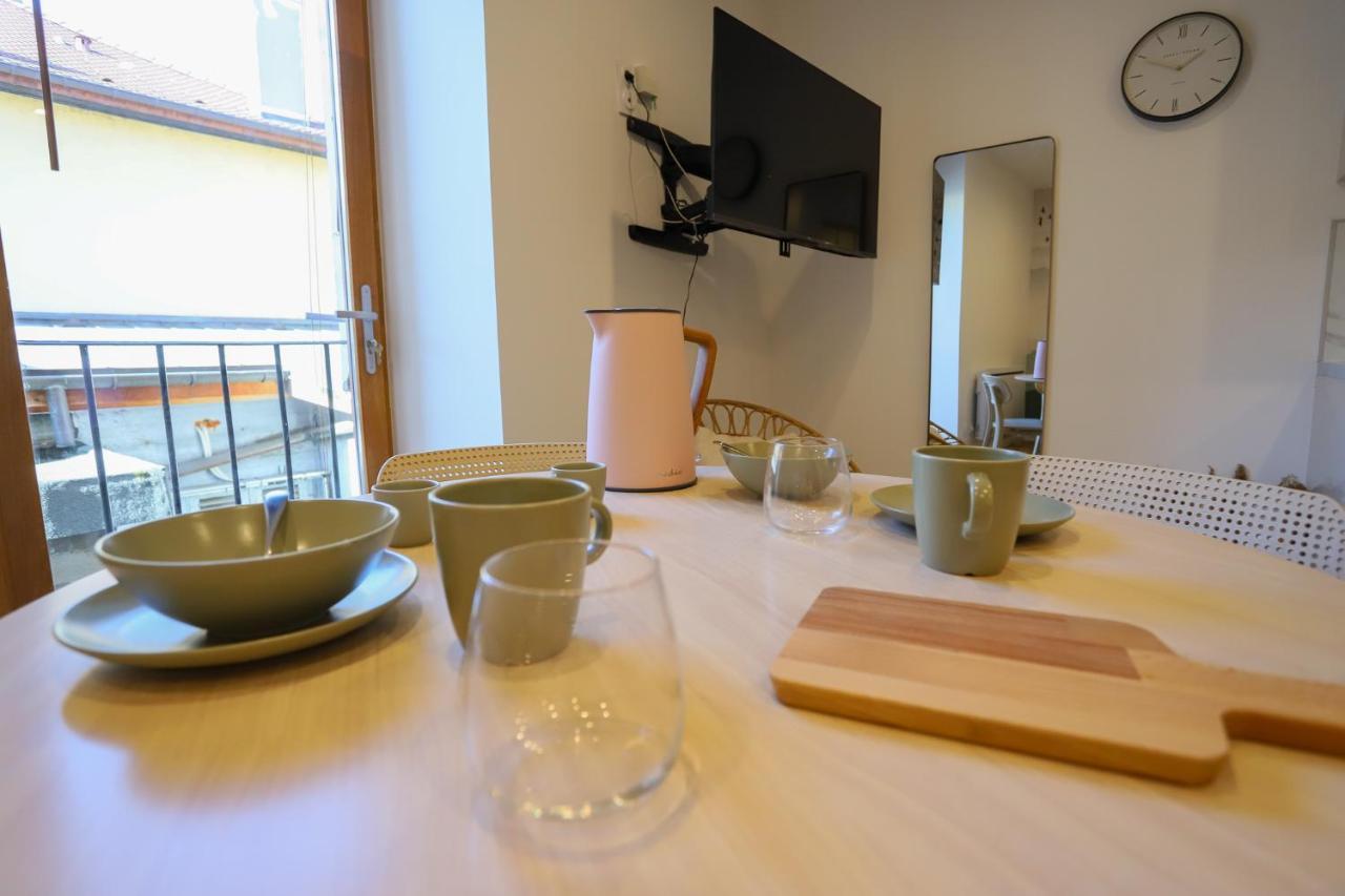 Reve Blanc 2 Etoiles A Annecy Centre Ville Et Lac Εξωτερικό φωτογραφία